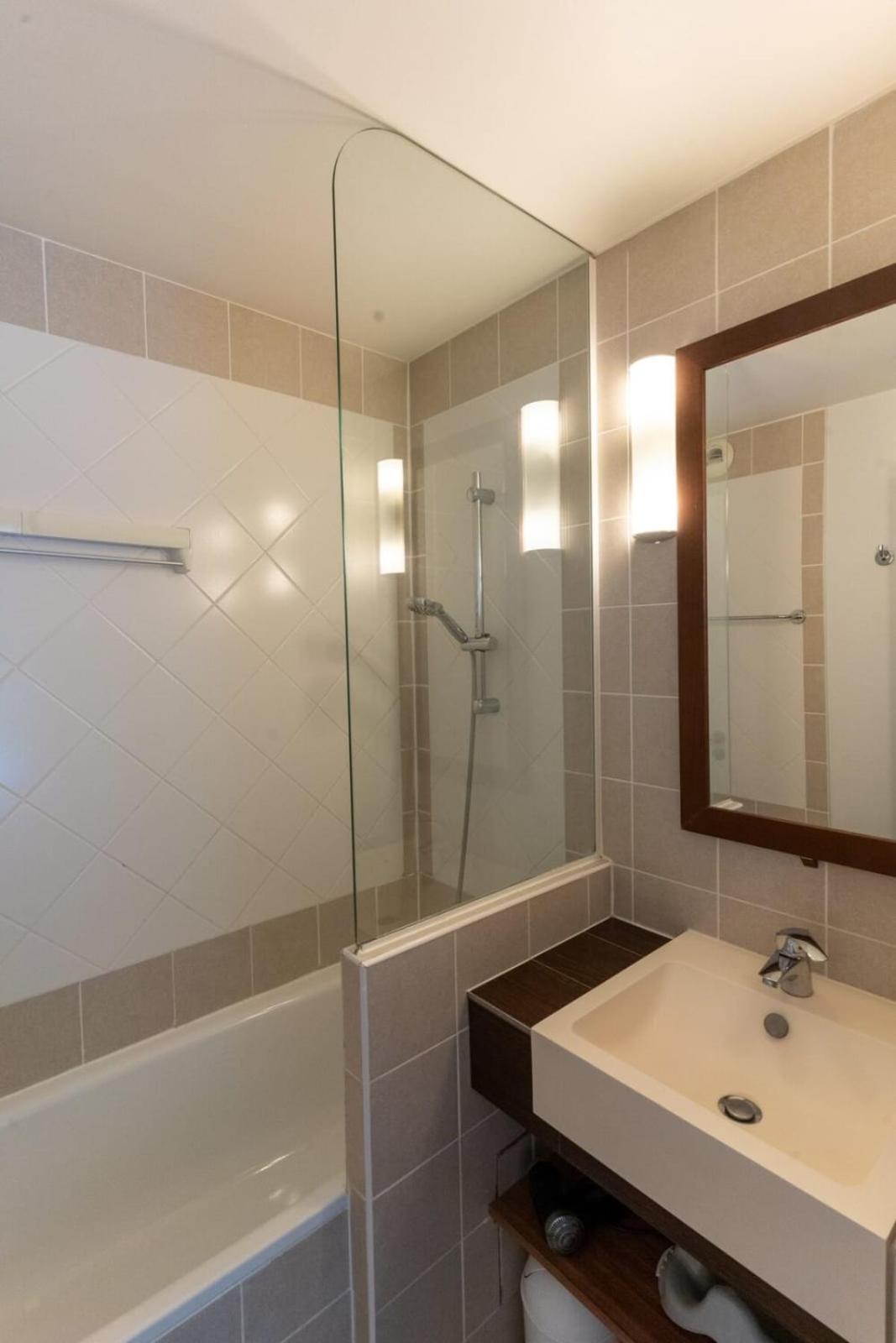 Beautiful Flat With Swimming Pool Tennis Court And Private Car Parking 09 勒图凯－巴黎普拉日 外观 照片