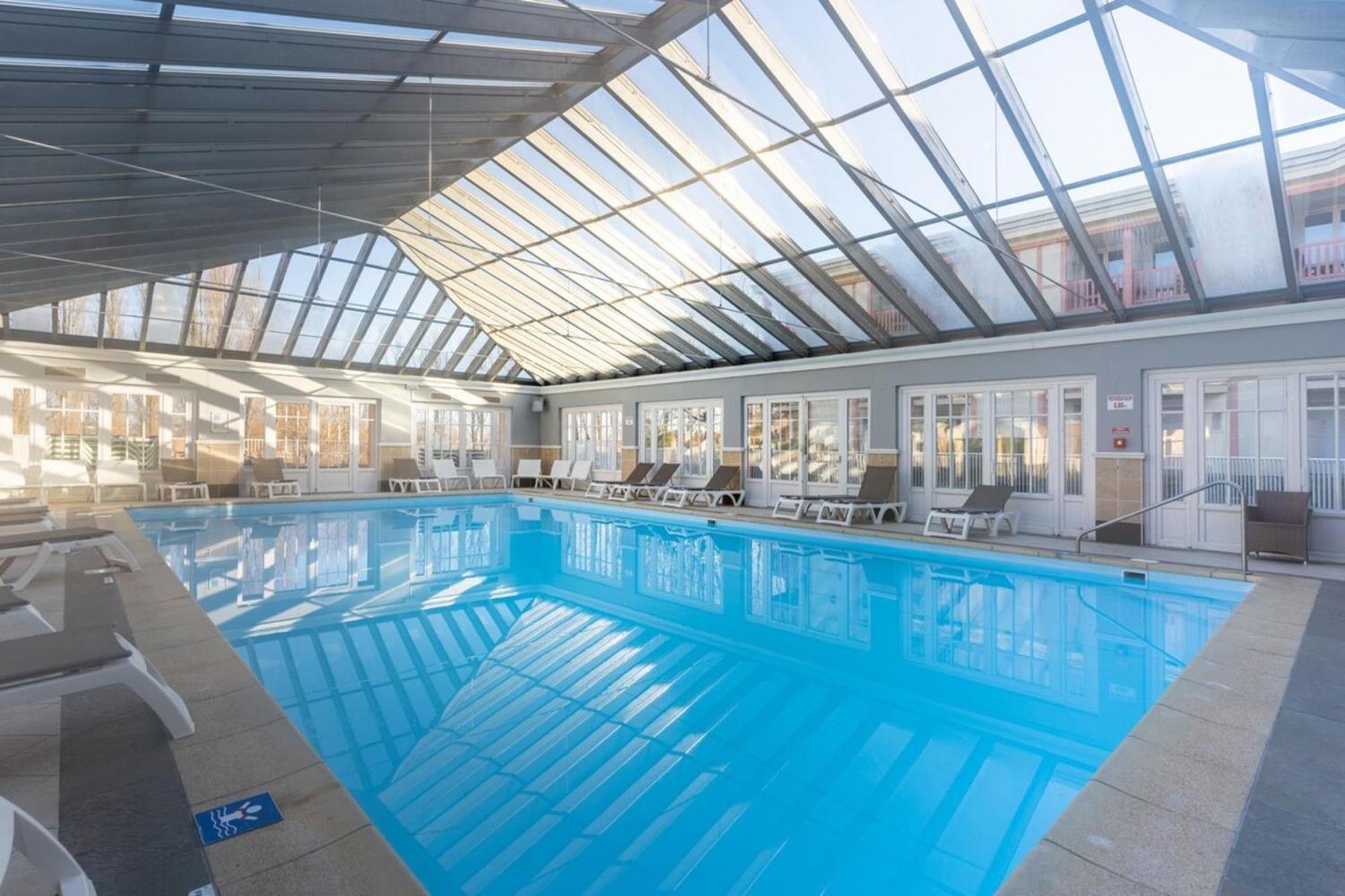 Beautiful Flat With Swimming Pool Tennis Court And Private Car Parking 09 勒图凯－巴黎普拉日 外观 照片