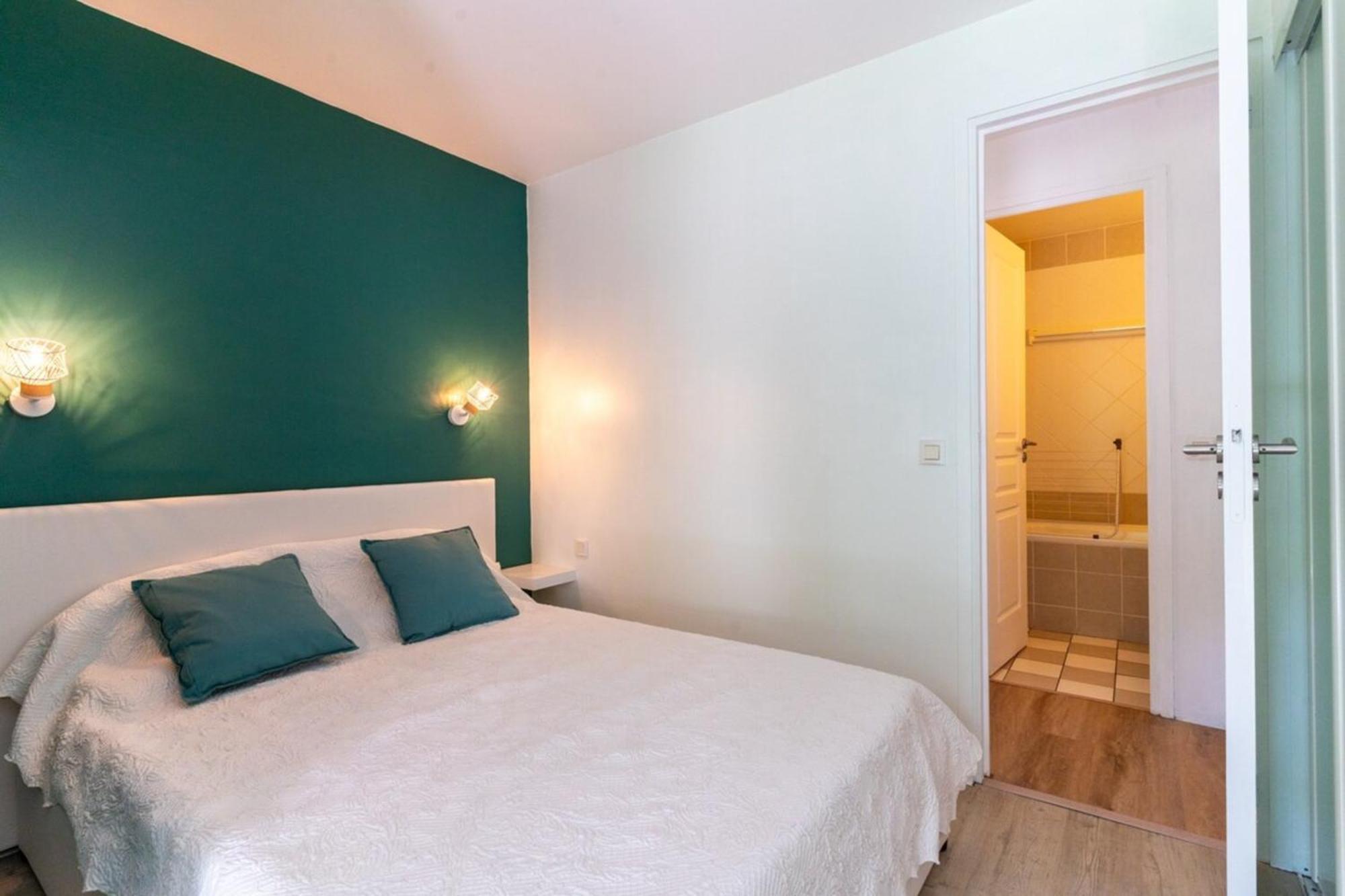 Beautiful Flat With Swimming Pool Tennis Court And Private Car Parking 09 勒图凯－巴黎普拉日 外观 照片