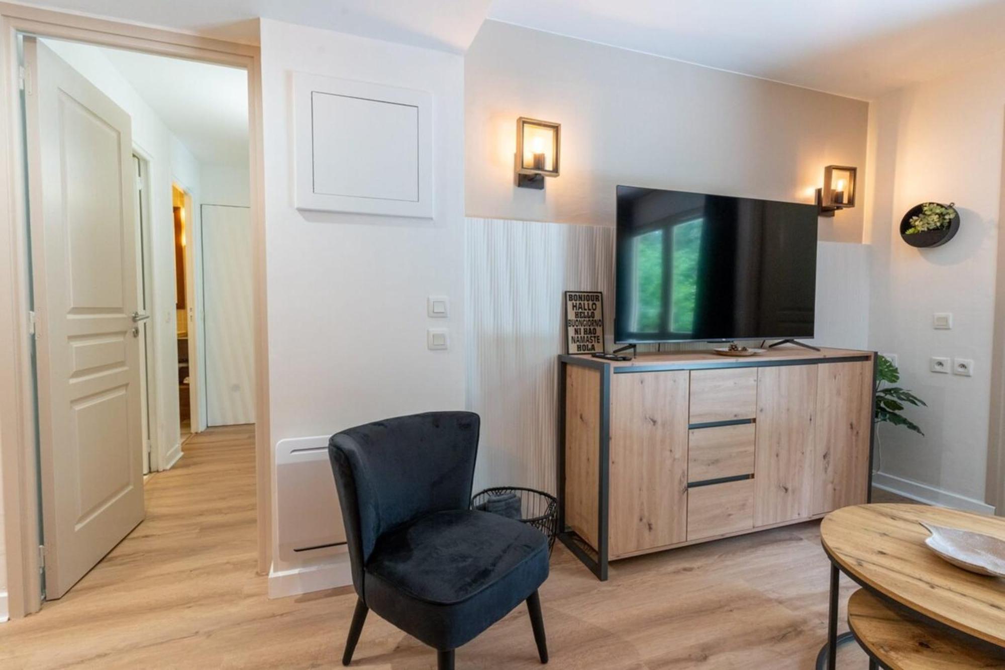 Beautiful Flat With Swimming Pool Tennis Court And Private Car Parking 09 勒图凯－巴黎普拉日 外观 照片