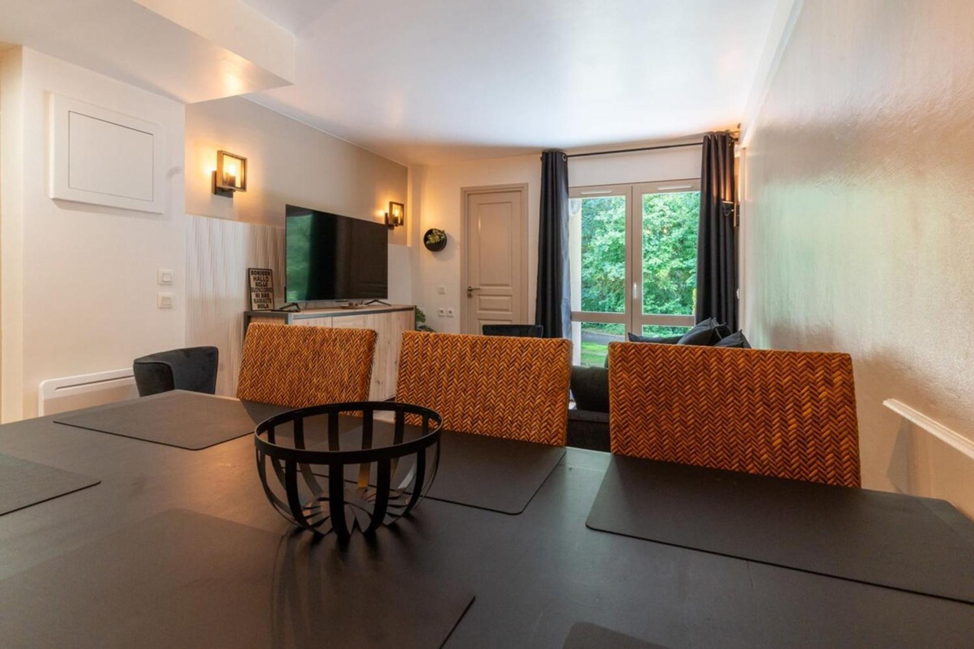 Beautiful Flat With Swimming Pool Tennis Court And Private Car Parking 09 勒图凯－巴黎普拉日 外观 照片